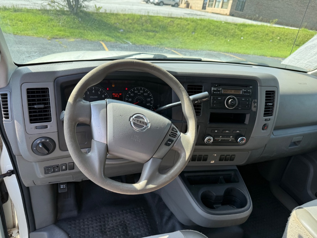 2015 Nissan NV Cargo S - Photo 11