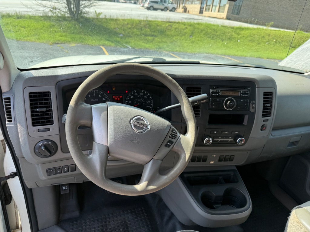2015 Nissan NV Cargo S - Photo 10