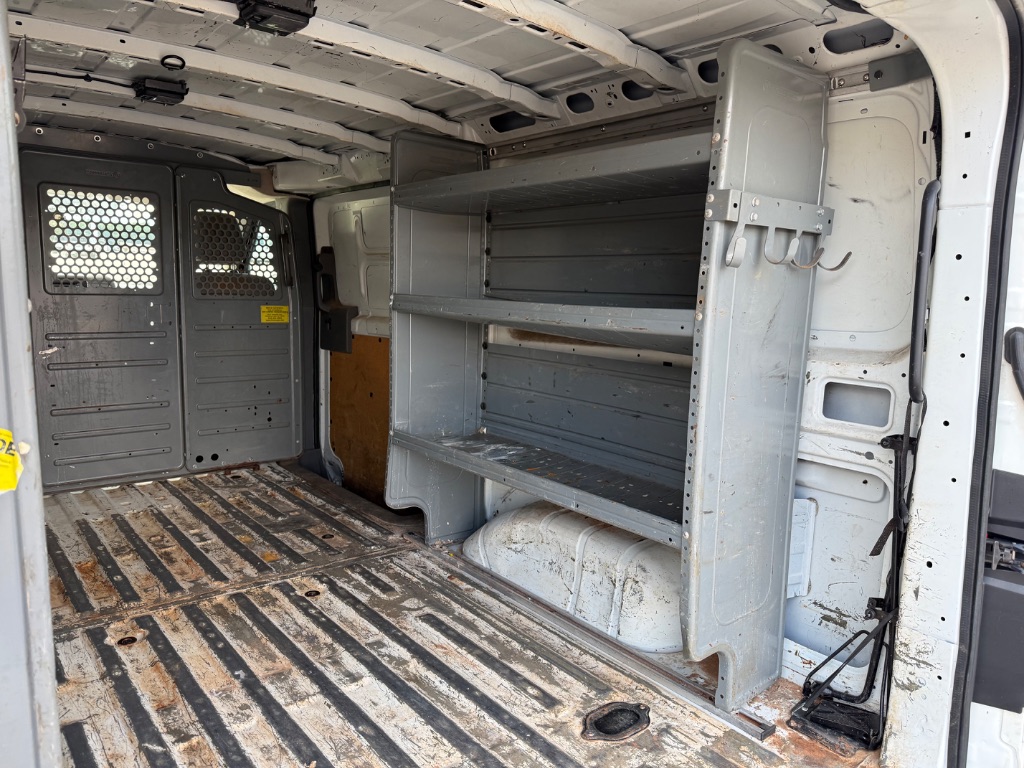 2015 Nissan NV Cargo S - Photo 7