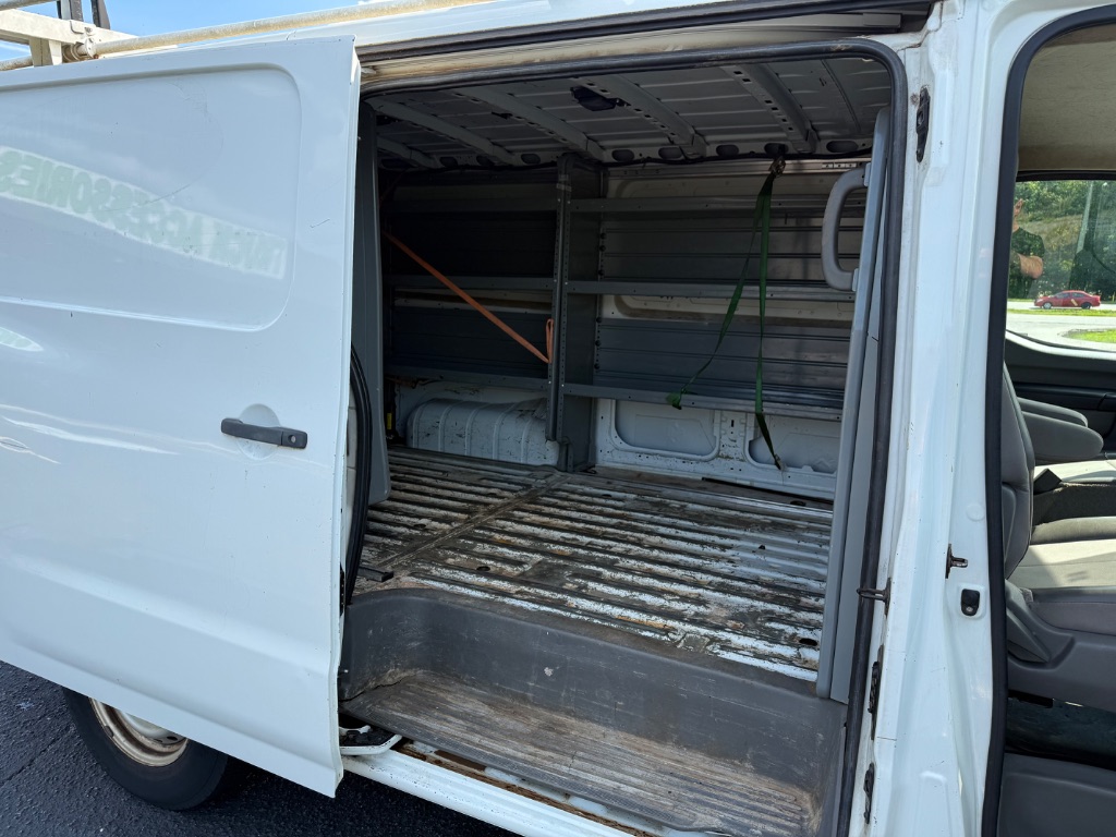 2015 Nissan NV Cargo S - Photo 15