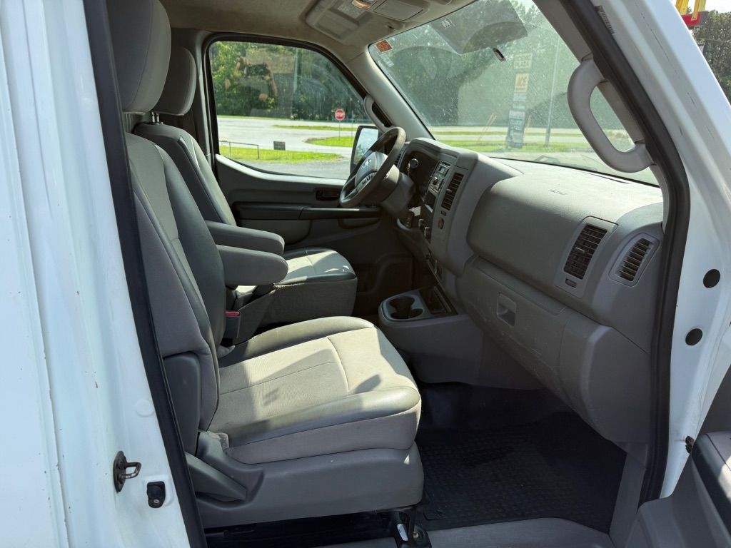 2015 Nissan NV Cargo S - Photo 13